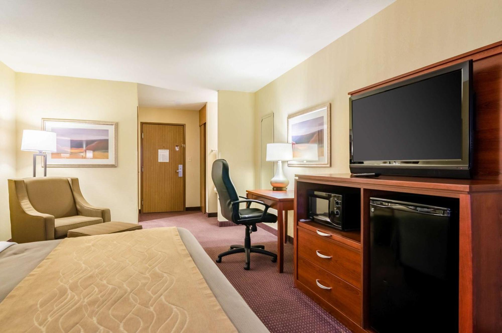 Comfort Inn Colby Exterior photo